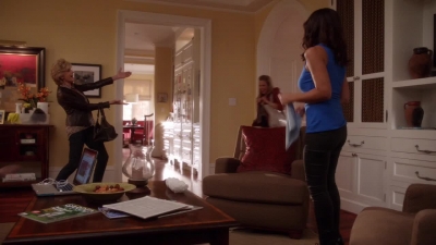 NECESSARY_ROUGHNESS_-_E2X14_THE_FALL_GUY_0004.jpg