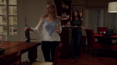 NECESSARY_ROUGHNESS_-_E2X14_THE_FALL_GUY_1049.jpg