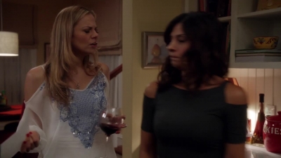 NECESSARY_ROUGHNESS_-_E2X14_THE_FALL_GUY_1206.jpg