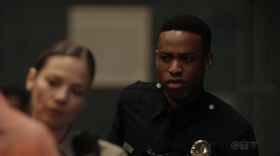 THE_ROOKIE_-_E1X15_MANHUNT_037.jpg