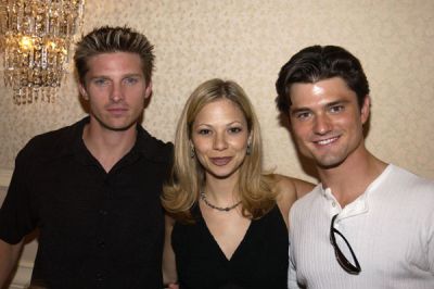 08252002_ABC_GH_Fan_Day010.jpg