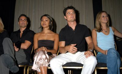 08232003_ABC_GH_Fan_Day011.jpg