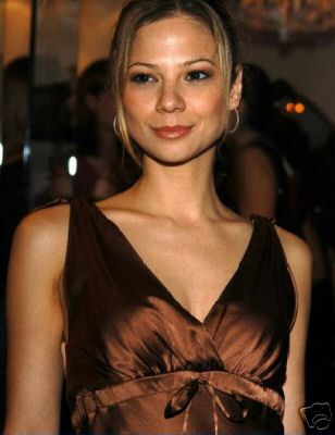 10142003_Nanette_LaPore_Boutique_Opening018.jpg