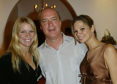10142003_Nanette_LaPore_Boutique_Opening016.jpg