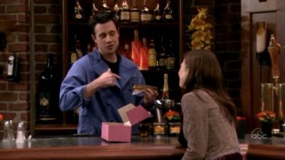 FREDDIE_-_E1X05_THE_WAR_OF_THE_ROSE_362.jpg