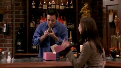 FREDDIE_-_E1X05_THE_WAR_OF_THE_ROSE_367.jpg