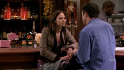 FREDDIE_-_E1X05_THE_WAR_OF_THE_ROSE_428.jpg