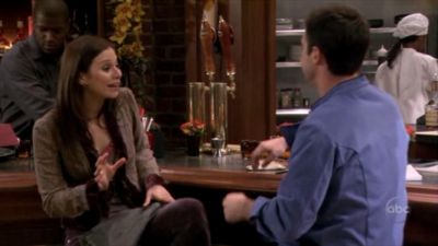FREDDIE_-_E1X05_THE_WAR_OF_THE_ROSE_460.jpg