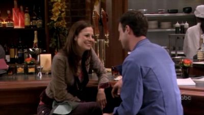 FREDDIE_-_E1X05_THE_WAR_OF_THE_ROSE_476.jpg
