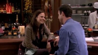 FREDDIE_-_E1X05_THE_WAR_OF_THE_ROSE_477.jpg