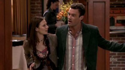 FREDDIE_-_E1X05_THE_WAR_OF_THE_ROSE_520.jpg