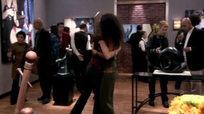 FREDDIE_-_E1X05_THE_WAR_OF_THE_ROSE_599.jpg