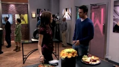 FREDDIE_-_E1X05_THE_WAR_OF_THE_ROSE_652.jpg