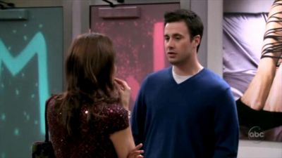 FREDDIE_-_E1X05_THE_WAR_OF_THE_ROSE_671.jpg
