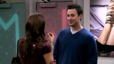 FREDDIE_-_E1X05_THE_WAR_OF_THE_ROSE_674.jpg
