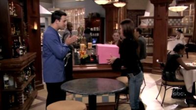 FREDDIE_-_E1X06_THE_ITALIAN_JOB_020.jpg