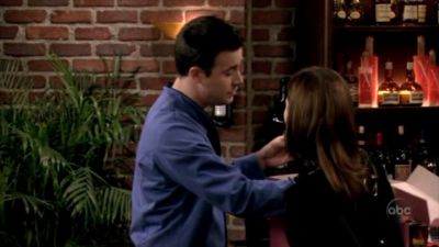 FREDDIE_-_E1X06_THE_ITALIAN_JOB_073.jpg