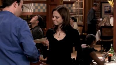 FREDDIE_-_E1X06_THE_ITALIAN_JOB_096.jpg