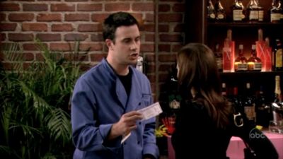 FREDDIE_-_E1X06_THE_ITALIAN_JOB_106.jpg