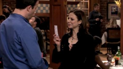 FREDDIE_-_E1X06_THE_ITALIAN_JOB_110.jpg