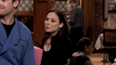 FREDDIE_-_E1X06_THE_ITALIAN_JOB_155.jpg