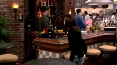 FREDDIE_-_E1X06_THE_ITALIAN_JOB_174.jpg