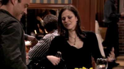 FREDDIE_-_E1X06_THE_ITALIAN_JOB_195.jpg