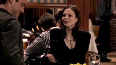 FREDDIE_-_E1X06_THE_ITALIAN_JOB_198.jpg