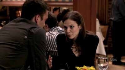 FREDDIE_-_E1X06_THE_ITALIAN_JOB_210.jpg