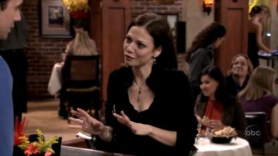 FREDDIE_-_E1X06_THE_ITALIAN_JOB_243.jpg