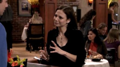 FREDDIE_-_E1X06_THE_ITALIAN_JOB_245.jpg
