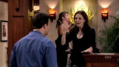 FREDDIE_-_E1X06_THE_ITALIAN_JOB_285.jpg