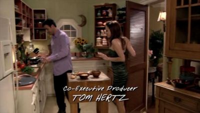 FREDDIE_-_E1X06_THE_ITALIAN_JOB_304.jpg