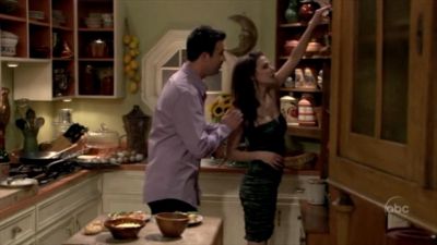 FREDDIE_-_E1X06_THE_ITALIAN_JOB_355.jpg