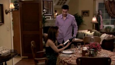 FREDDIE_-_E1X06_THE_ITALIAN_JOB_384.jpg