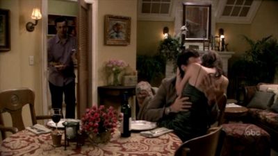 FREDDIE_-_E1X06_THE_ITALIAN_JOB_487.jpg