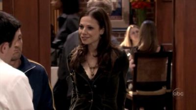 FREDDIE_-_E1X06_THE_ITALIAN_JOB_635.jpg