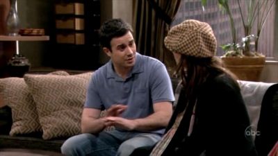 FREDDIE_-_E1X06_THE_ITALIAN_JOB_719.jpg