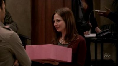 FREDDIE_-_E1X13_THE_TWO_THAT_GOT_AWAY_055.jpg
