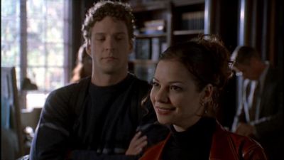 Tamara_Braun_--_The_Pretender_Ep_3_09_Murder_101100.jpg