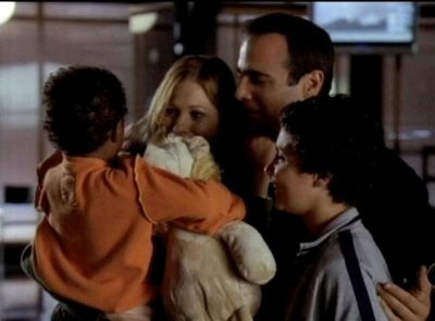 Without_a_Trace_Ep_6X01_Lost_Son441.jpg
