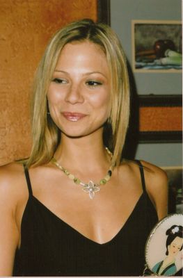 08232003_Tamara_s_First_Fan_Event005.jpg