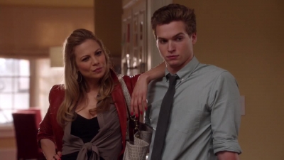 NECESSARY_ROUGHNESS_-_E2X14_THE_FALL_GUY_0117.jpg