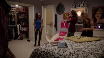 NECESSARY_ROUGHNESS_-_E2X14_THE_FALL_GUY_0223.jpg