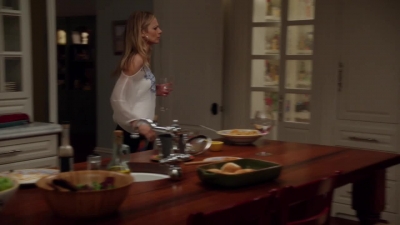 NECESSARY_ROUGHNESS_-_E2X14_THE_FALL_GUY_1034.jpg