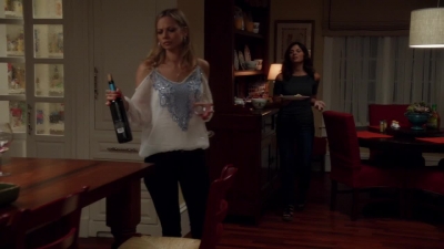 NECESSARY_ROUGHNESS_-_E2X14_THE_FALL_GUY_1047.jpg