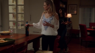 NECESSARY_ROUGHNESS_-_E2X14_THE_FALL_GUY_1053.jpg