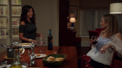 NECESSARY_ROUGHNESS_-_E2X14_THE_FALL_GUY_1072.jpg