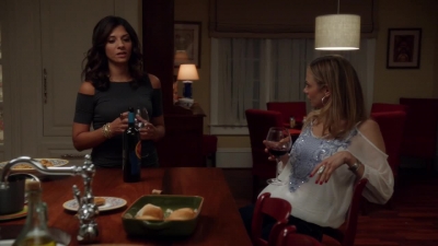 NECESSARY_ROUGHNESS_-_E2X14_THE_FALL_GUY_1085.jpg