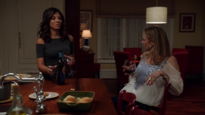 NECESSARY_ROUGHNESS_-_E2X14_THE_FALL_GUY_1087.jpg
